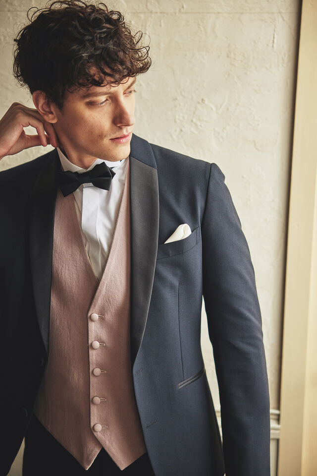 TUXEDO 003